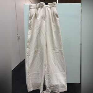 Aritizia Effortless Cream Pants Size 2